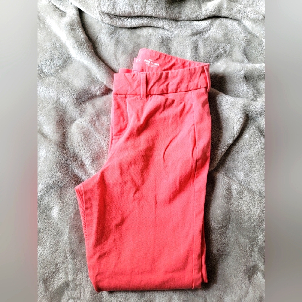 Old Navy Pixie Skinny Pant